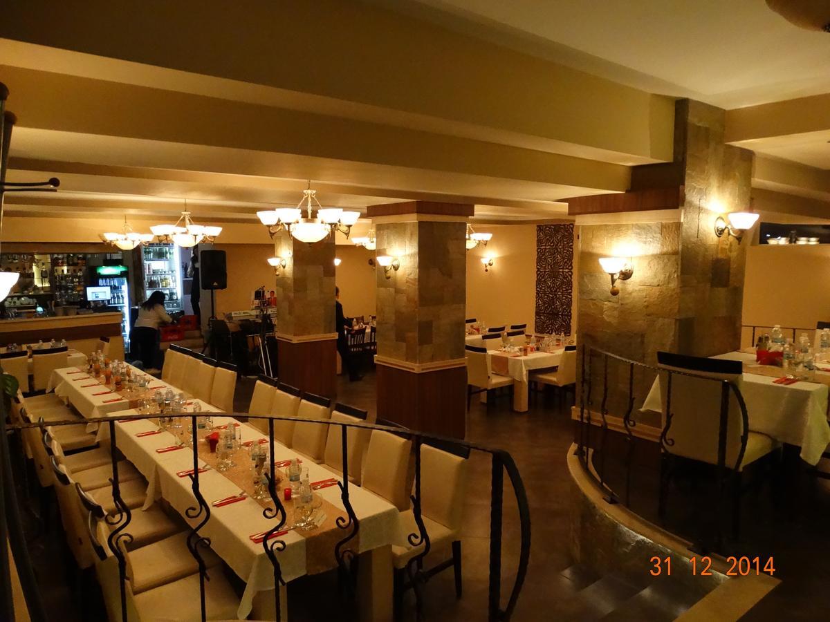Hotel Mimoza Razgrad Extérieur photo