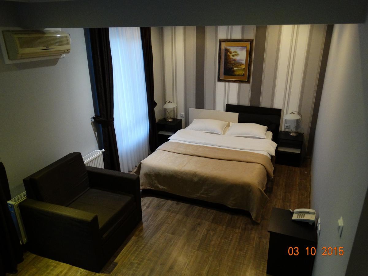 Hotel Mimoza Razgrad Extérieur photo