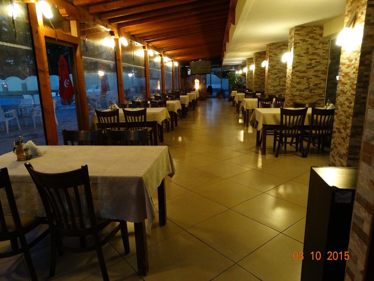 Hotel Mimoza Razgrad Extérieur photo