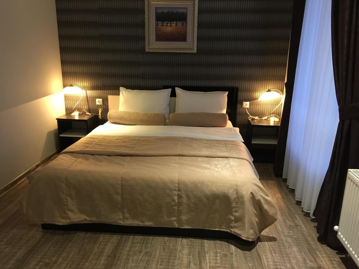 Hotel Mimoza Razgrad Extérieur photo
